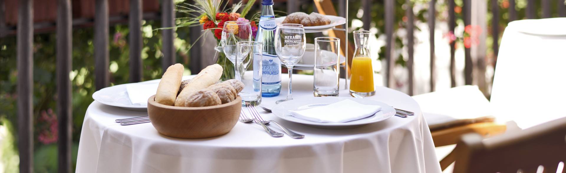 À la carte breakfast on the patio